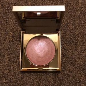 Stila heaven’s hue highlighter